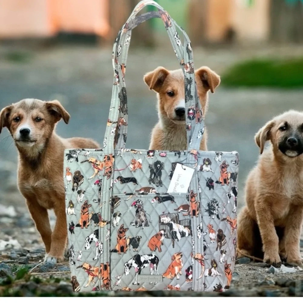 Vera Bradley Tote Bag in Cotton/ dog show